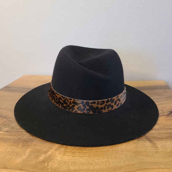rag & bone Accessories - Rag & Bone Black Leopard Band Wool Hat